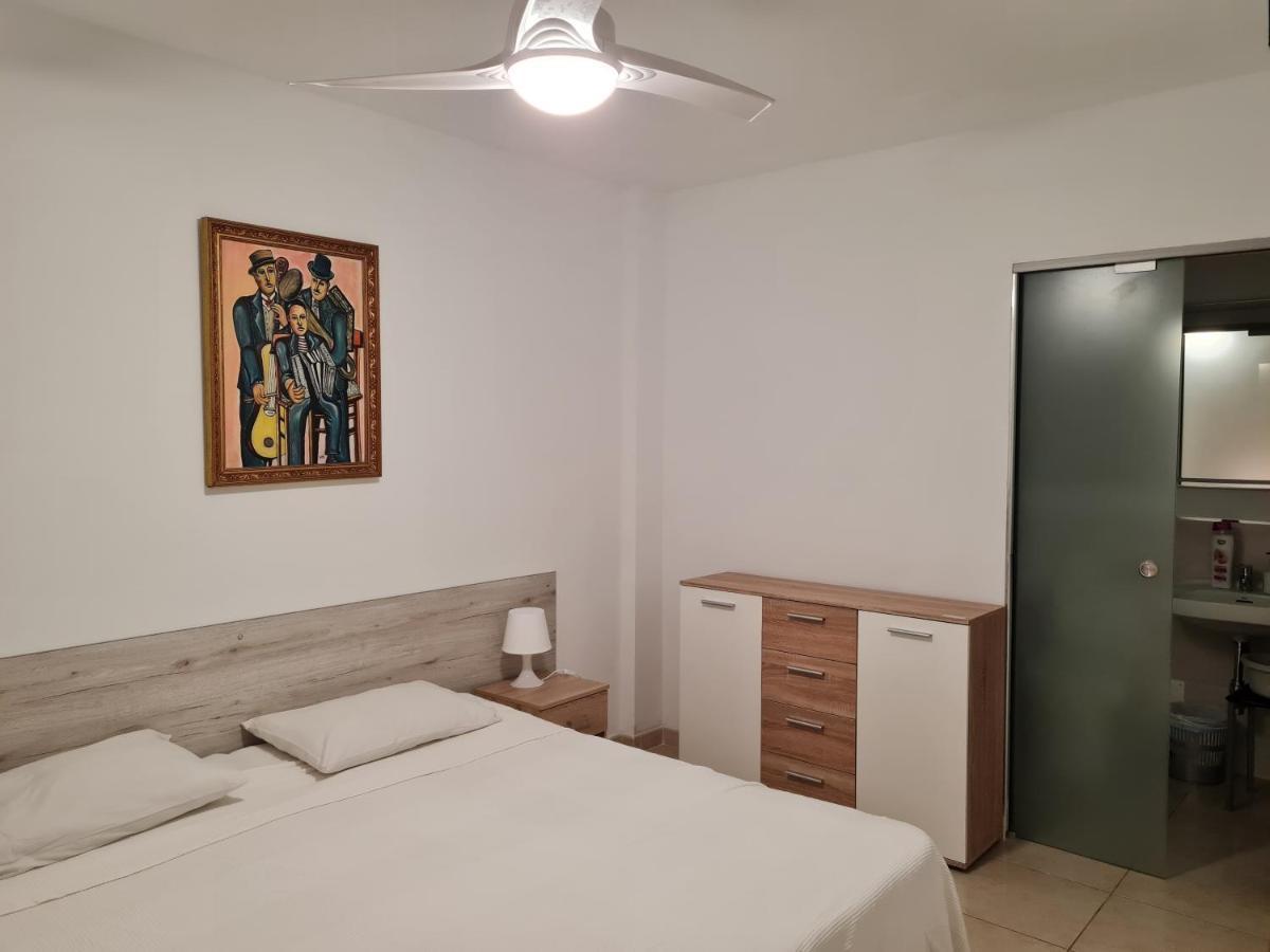 Habitaciones Nathaly Armenime ภายนอก รูปภาพ